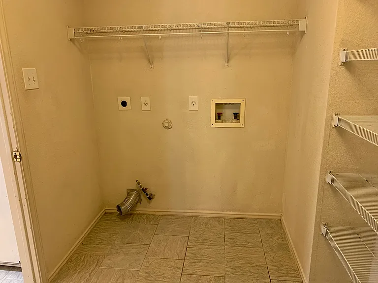 1016 Sweet Melissa Dr — Photo 22