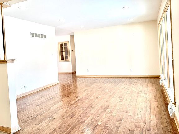 4th image of 11638 N Bobolink Ln