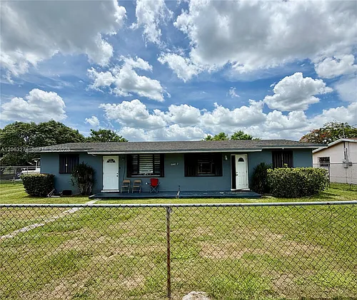 10442 SW 180th St Photo 1