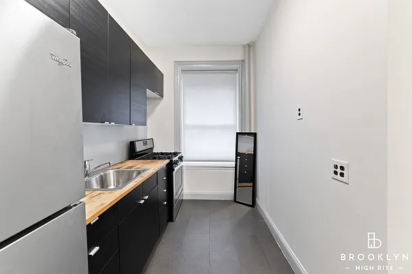 Rented by Brooklyn High Rise LLC | media 16