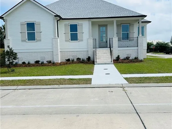 3901 Jean Lafitte Blvd, Chalmette, LA 70043