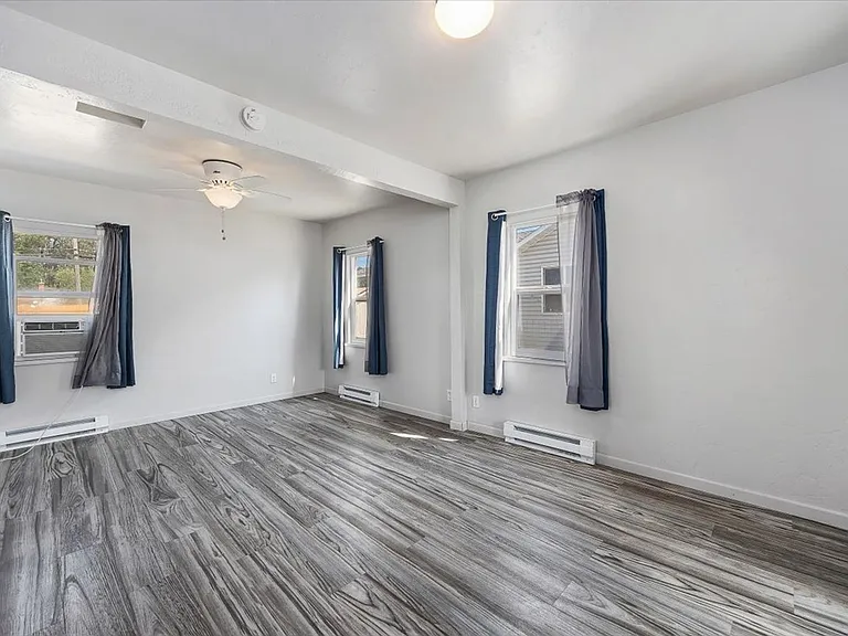270 Quincy St — Photo 3
