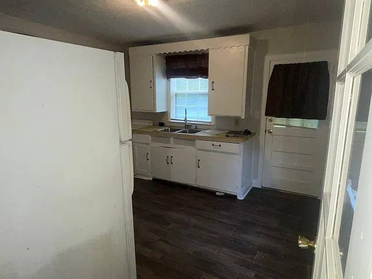 1115 Arrington Ave SW — Photo 14