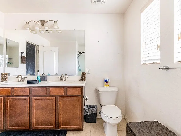 5727 S 35th Pl — Photo 7