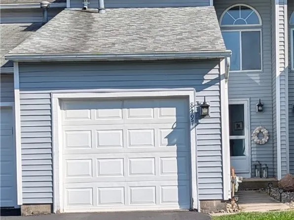 8497 Fathom Dr, Baldwinsville, NY 13027