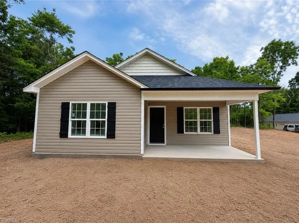 315 Price St, Eden, NC 27288