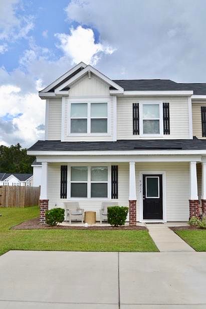 1st image of 9217 Southern Oak Ln