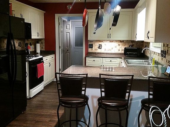 3rd image of 3476 Hickory Glen Dr