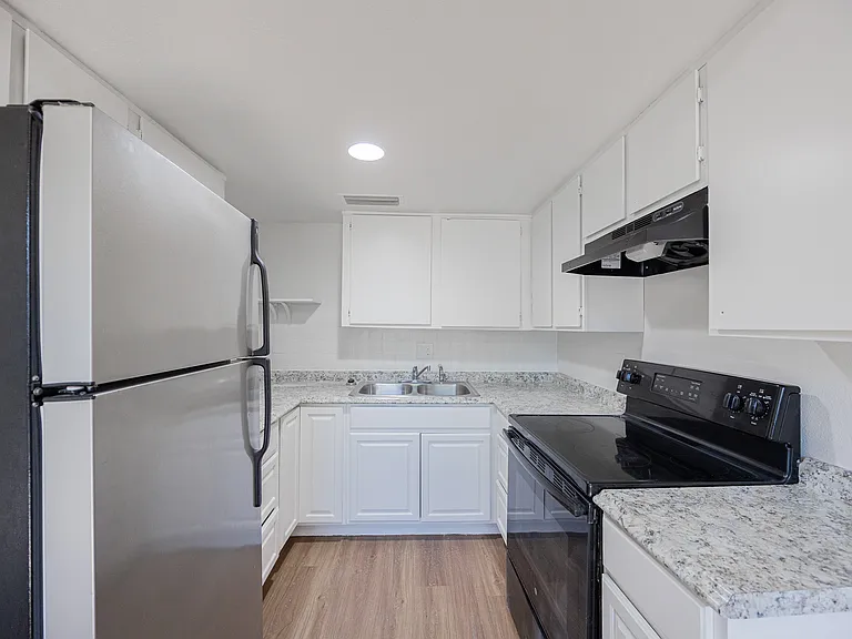 925 W Peoria Ave #29 — Photo 8