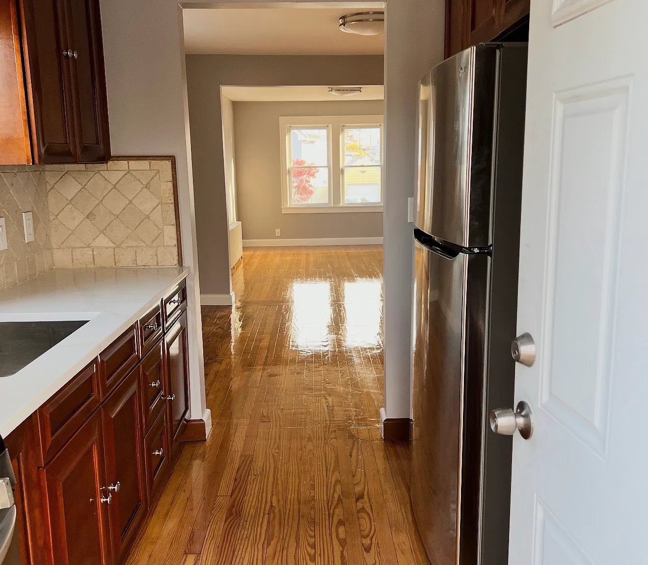 2 bed, 780 sqft, $2,600 — Photo 3