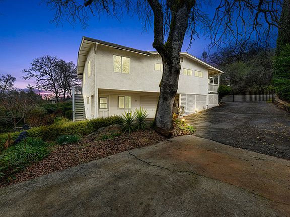 2nd image of 269 Channel Hill Ln
