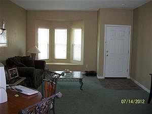3rd image of 23 Niebaum Ct