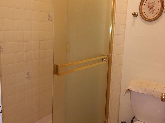 5th image of 1570 Barberry Ct
