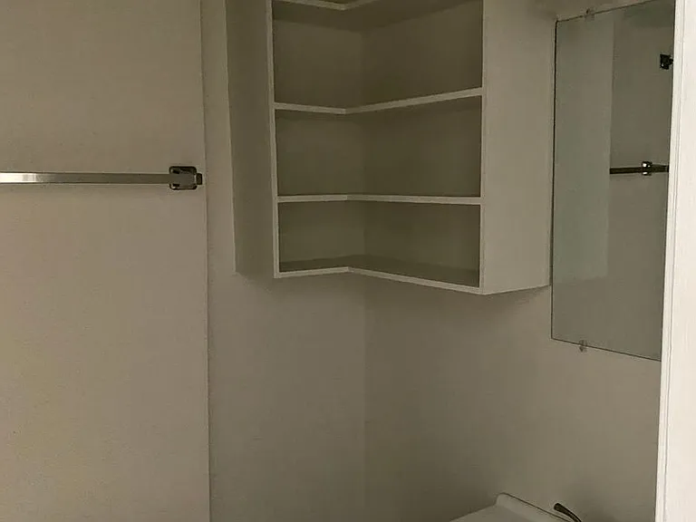 212 N Penn St — Photo 7