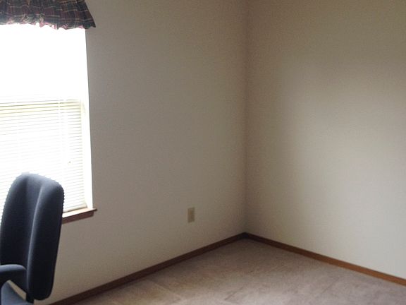 5th image of 236 S Forester Dr
