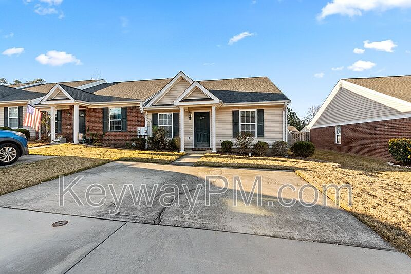 1st image of 127 Brandimere Dr