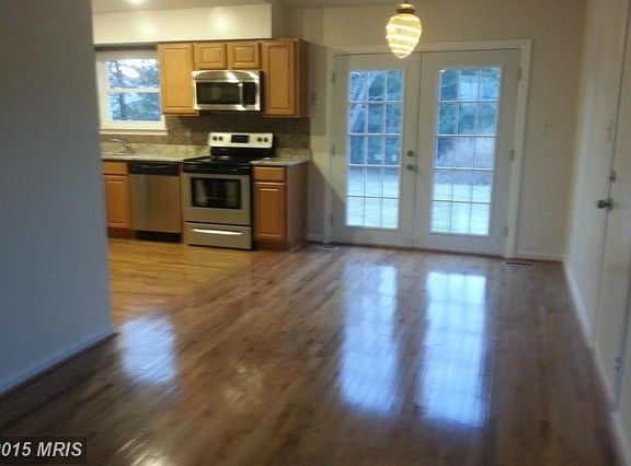2nd image of 10173 Yorktown Way