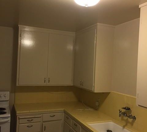 5th image of 16 Kent Pl APT 1