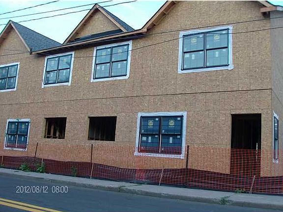 3rd image of 653 Main St