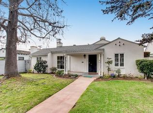 566 J Ave, Coronado, CA 92118
