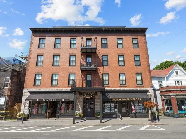 423 Hope St #6F, Bristol, RI 02809