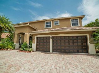 10160 SW 5th St, Plantation, FL 33324