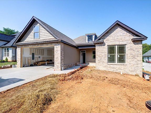 2nd image of 218 Ogana Ln