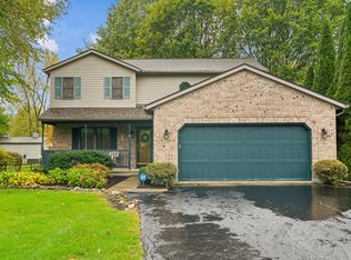 137 Carryback Dr SW, Pataskala, OH 43062