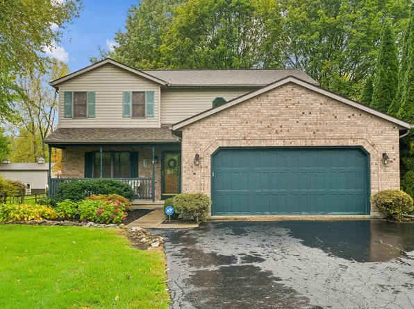 137 Carryback Dr SW, Pataskala, OH 43062