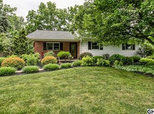 921 Herman Dr, Mechanicsburg, PA 17055