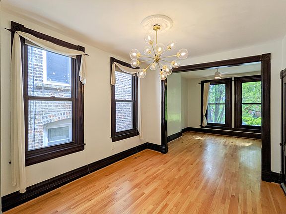 2nd image of 1034 S Oakley Blvd