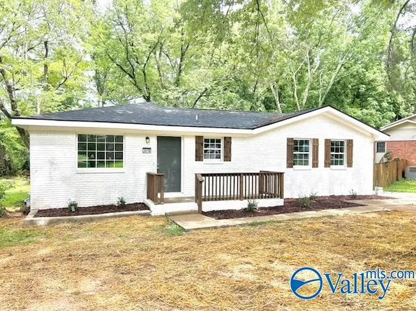 2618 Mountain Park Cir NW, Huntsville, AL 35810