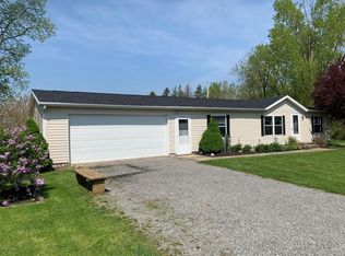 193 Karen Dr, Galien, MI 49113