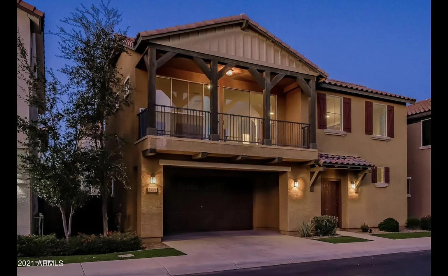 4226 E Pony Ln — Photo 2