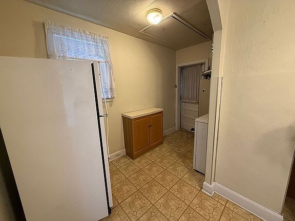 2nd image of 5072 Orville Ave