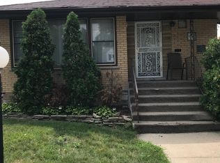 9754 S Woodlawn Ave, Chicago, IL 60628