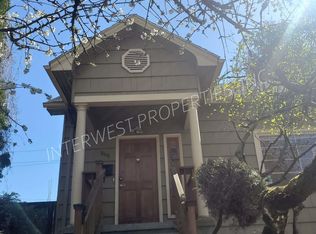 946 SE Nehalem St, Portland, OR 97202