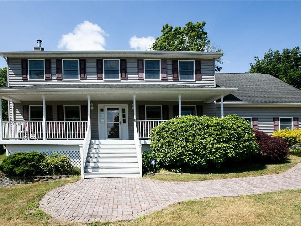 1st image of 8 Charles Drive