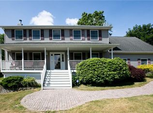 8 Charles Dr, Marlboro, NY 12542