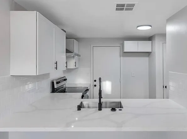 14501 Tupper St, Panorama City, CA 91402