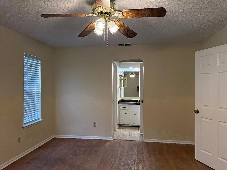 110 Timberview St — Photo 17