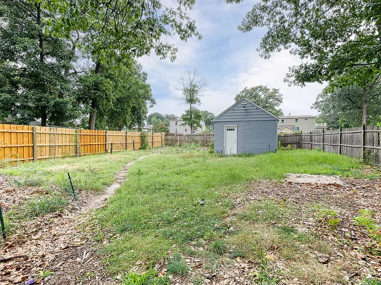 15 Georgia Ave NW — Photo 29