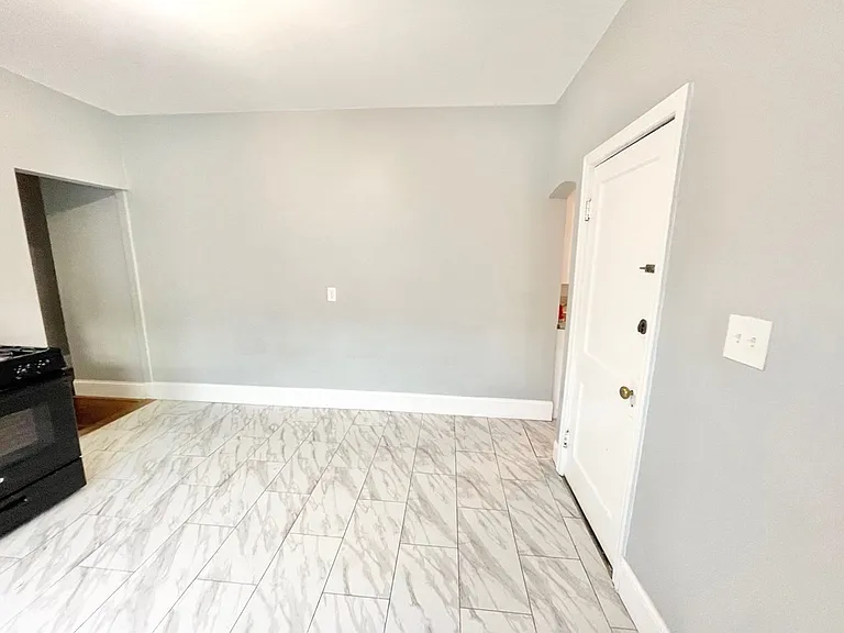 37 Hamilton St #2 — Photo 13