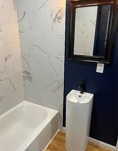 621 Lorenz Ave — Photo 4