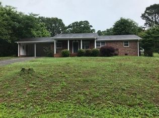 211 Edgewood Dr, Duncan, SC 29334