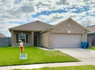 313 Pacific Dr, Portland, TX 78374