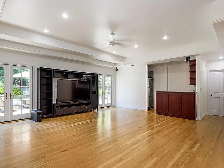 71 Douglass Way — Photo 7