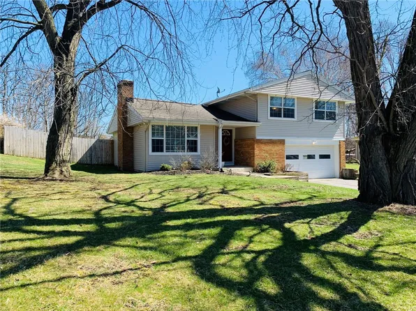 1892 Five Mile Line Rd, Penfield, NY 14526