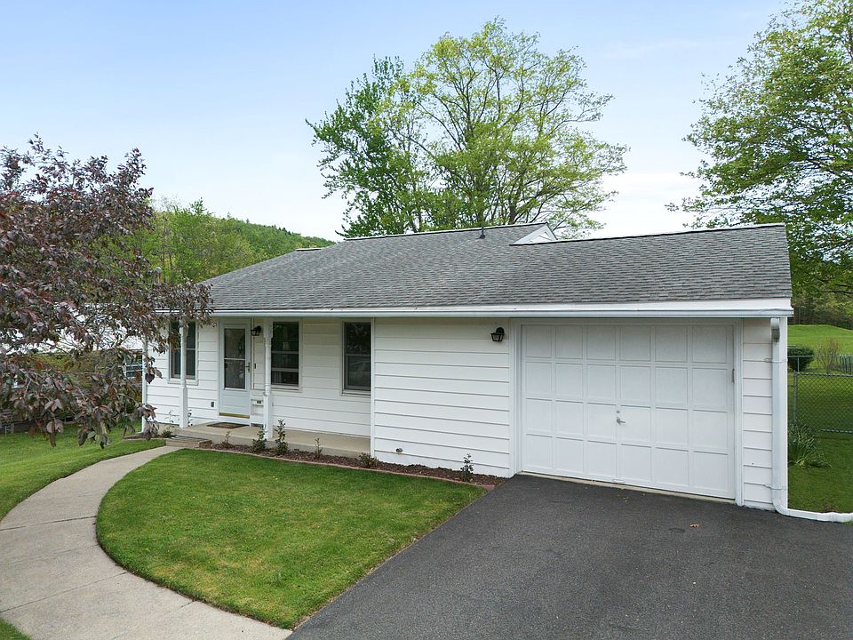 1st image of 583 Overbrook Rd