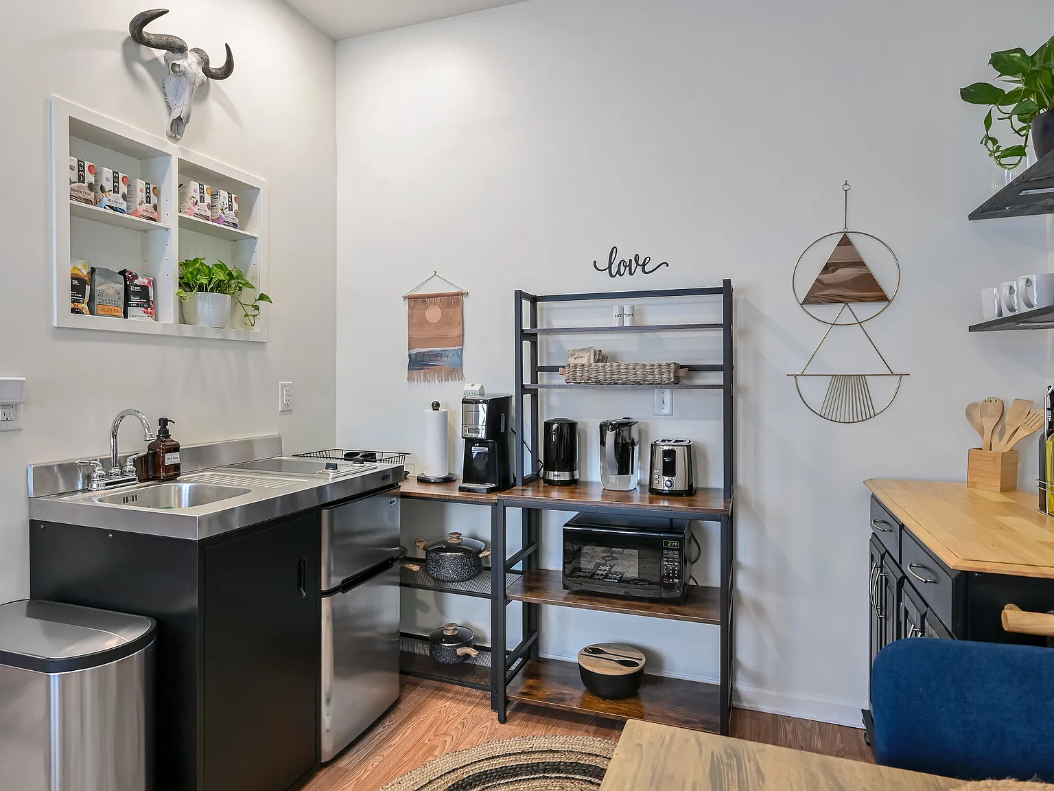 1 bed, $3,510 — Photo 3